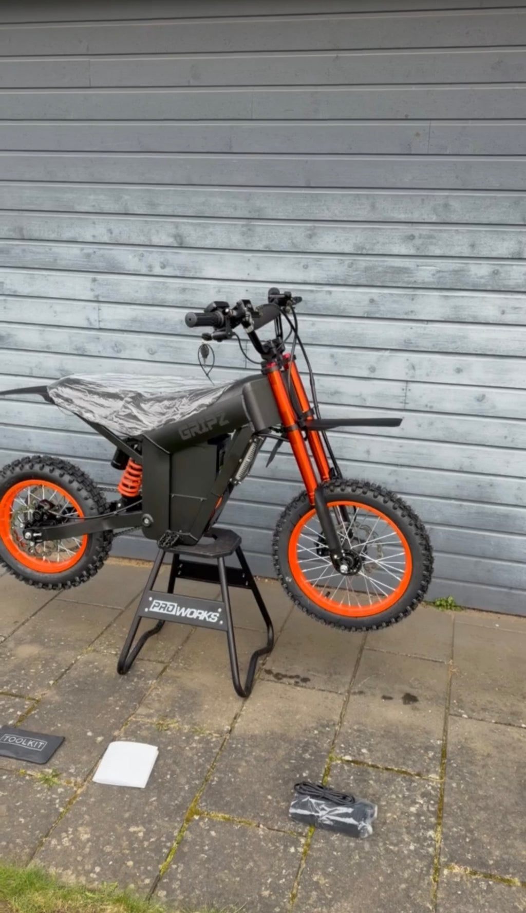 Gripz Bike Orange/Black